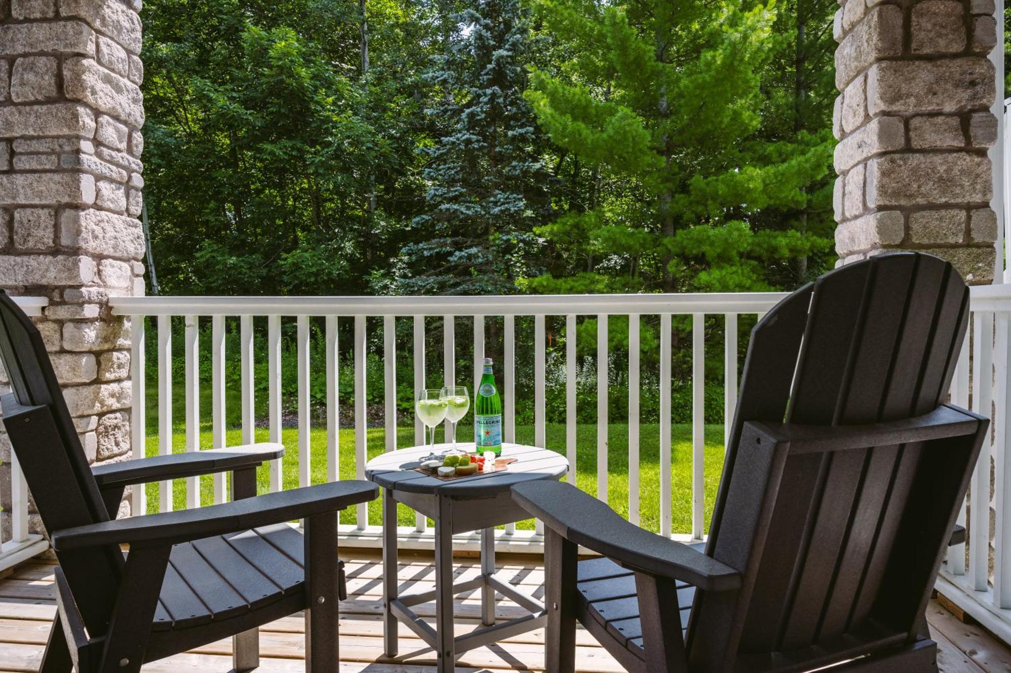 Horseshoe Valley Suites - The Azure Shanty Bay 외부 사진