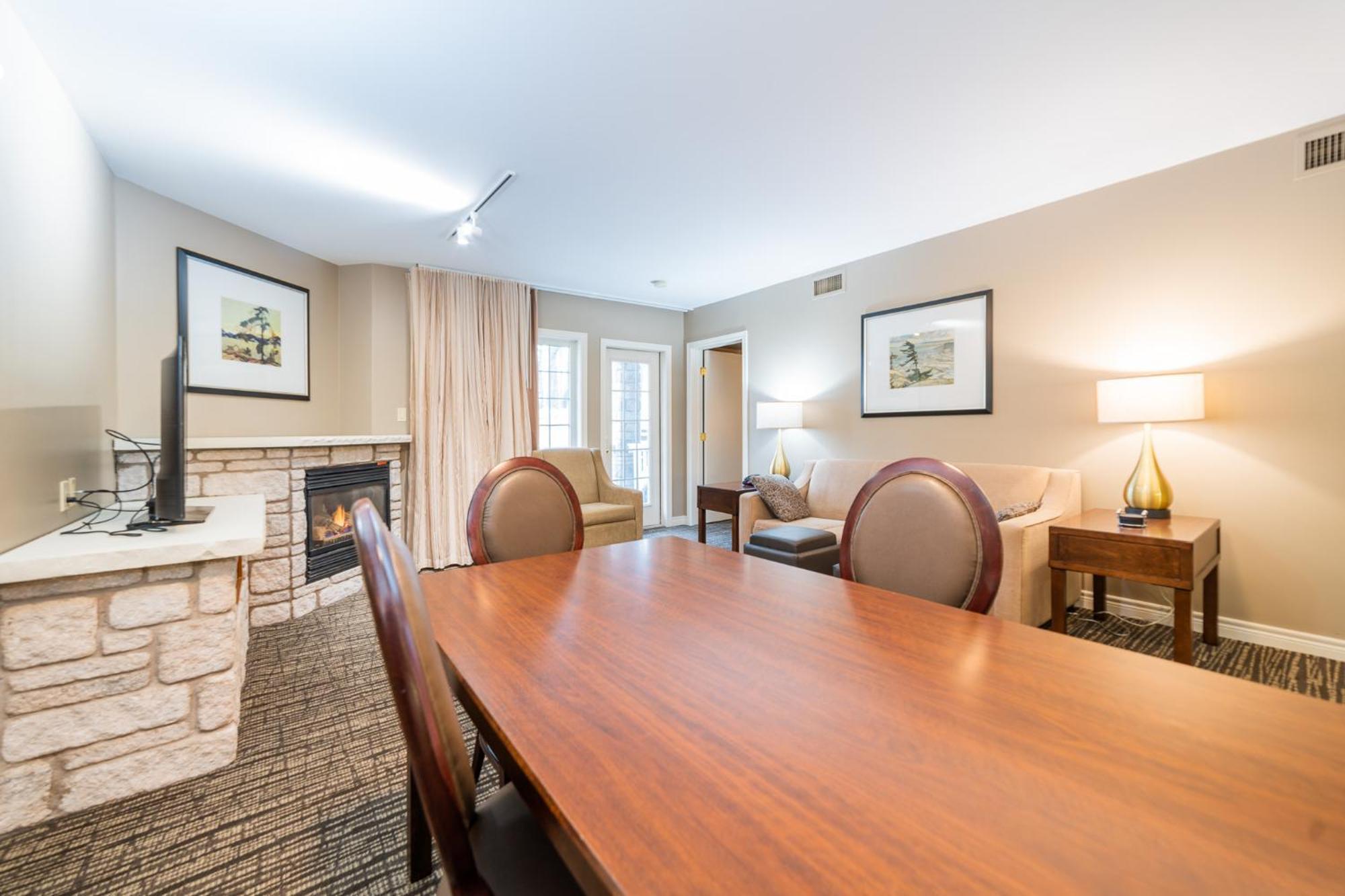 Horseshoe Valley Suites - The Azure Shanty Bay 외부 사진