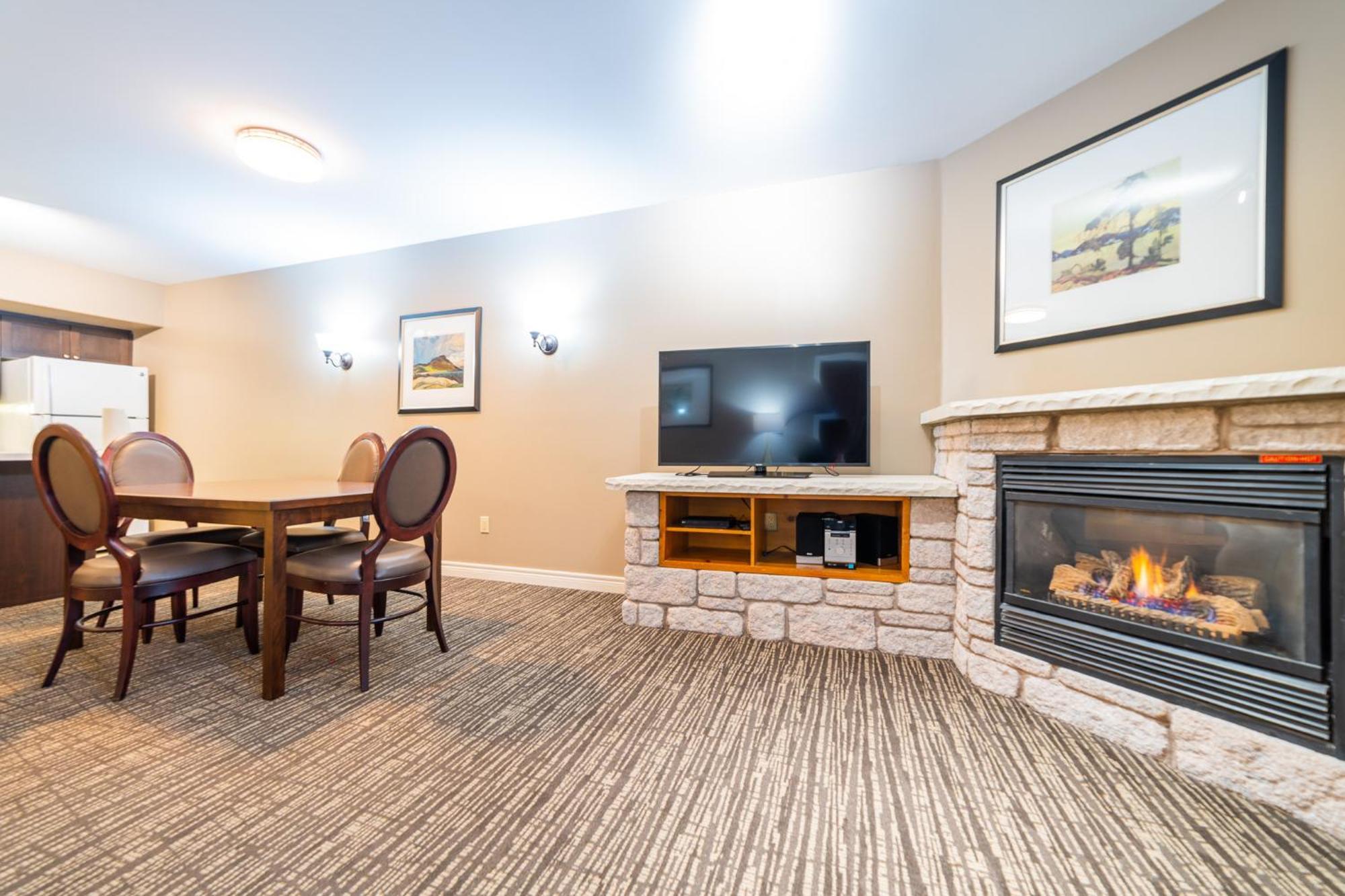 Horseshoe Valley Suites - The Azure Shanty Bay 외부 사진