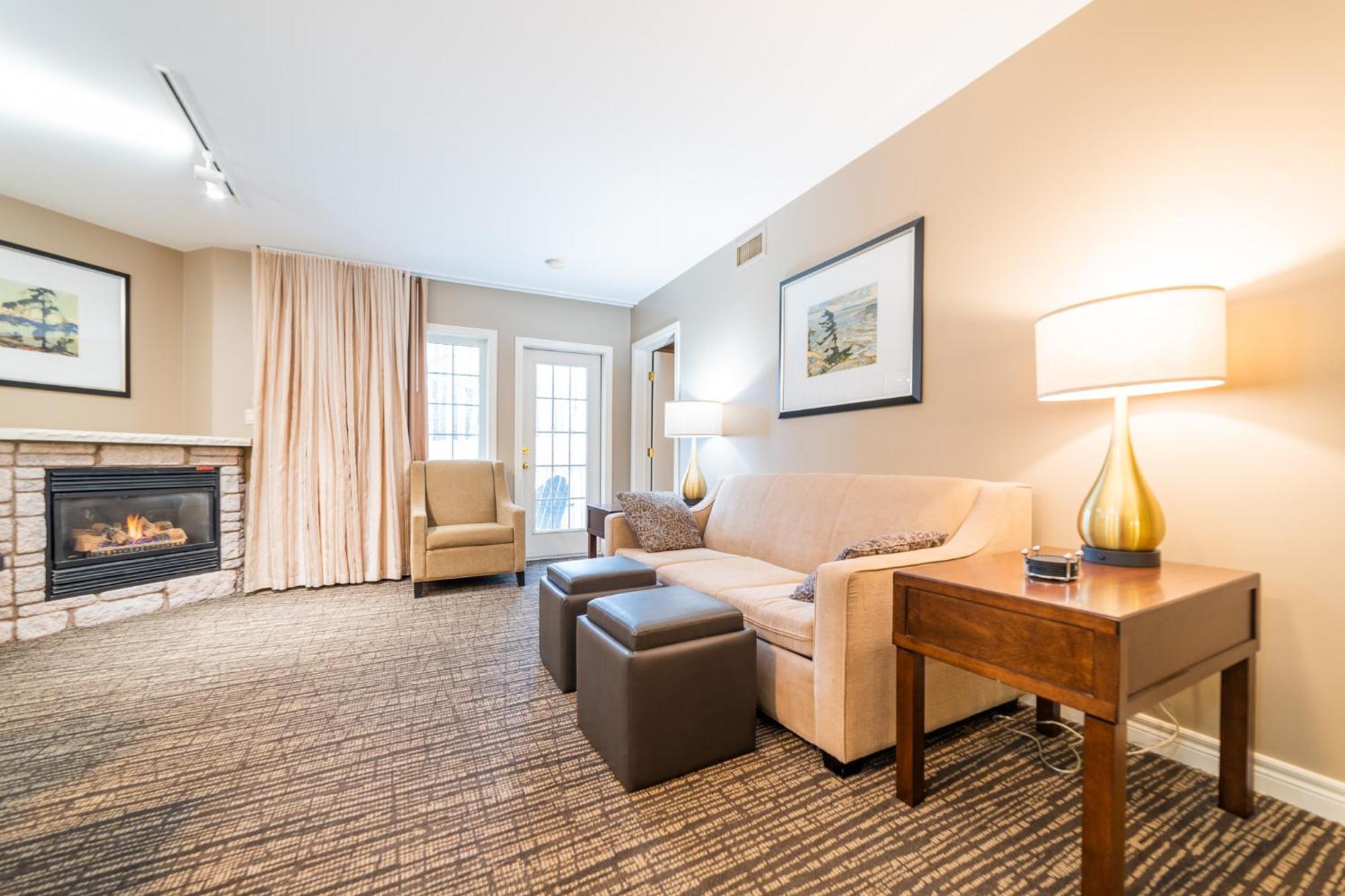Horseshoe Valley Suites - The Azure Shanty Bay 외부 사진